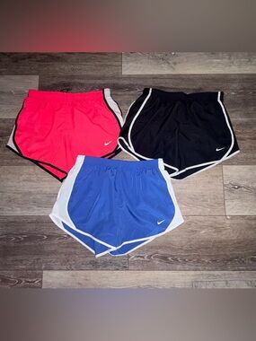 Nike Shorts (Lot of 3) Size Large